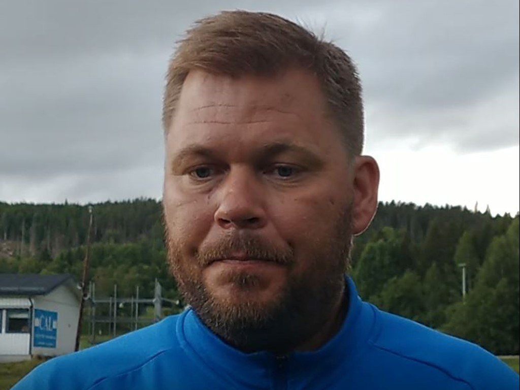 Joakim Buhler Wiking gjorde sin andra säsong som tränare för Nedansjö i år, och har gjort klart med en tredje.