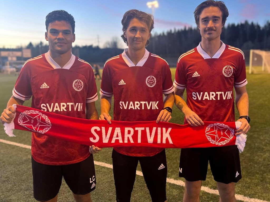 Svartviks tillskott från Kuben, fr v Leo Cedergren, Mille Blomqvist och Jesper Norberg. Foto: Svartviks IF.