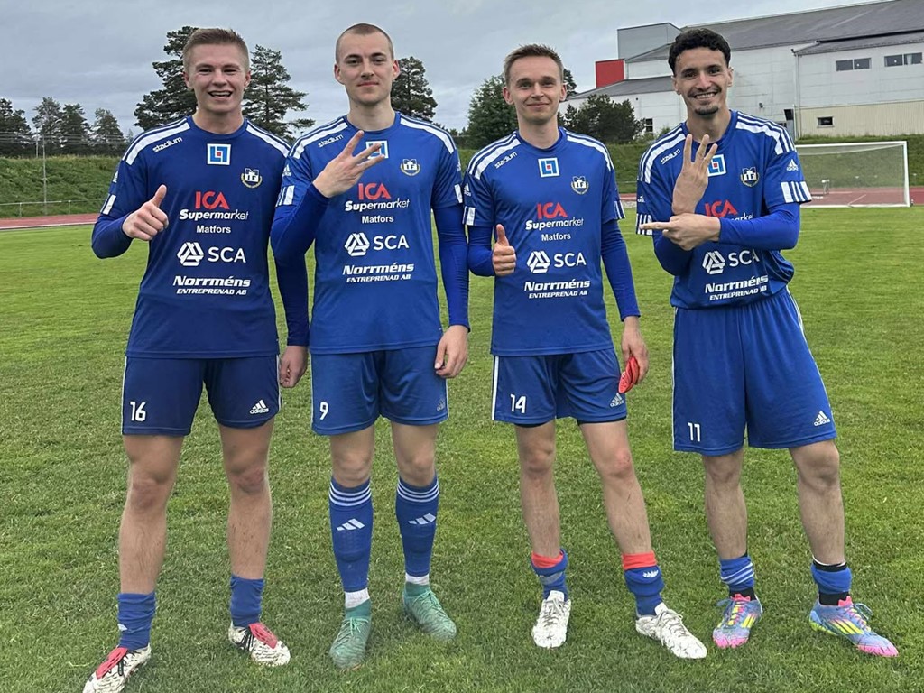 Matfors målgörare i 6-1-vinsten över IFK Timrå i Grytan. Fr v Gustav Lange, Oliver Andersson (3), Alfred Boman och Seyed Mohammad Heidari. Foto: Jesper Hellström.