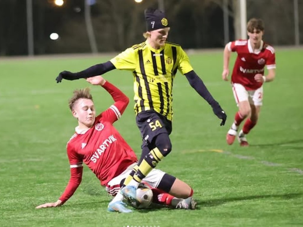 Svartvik var på väg mot en skräll i DM-semifinalen, ledning 2-1 i paus. Men i andra halvlek vände Oscar Säftström och Kuben på kuttingen och vann till slut med klara siffor. Foto: Anders Thorsell, Sportactionpictures.