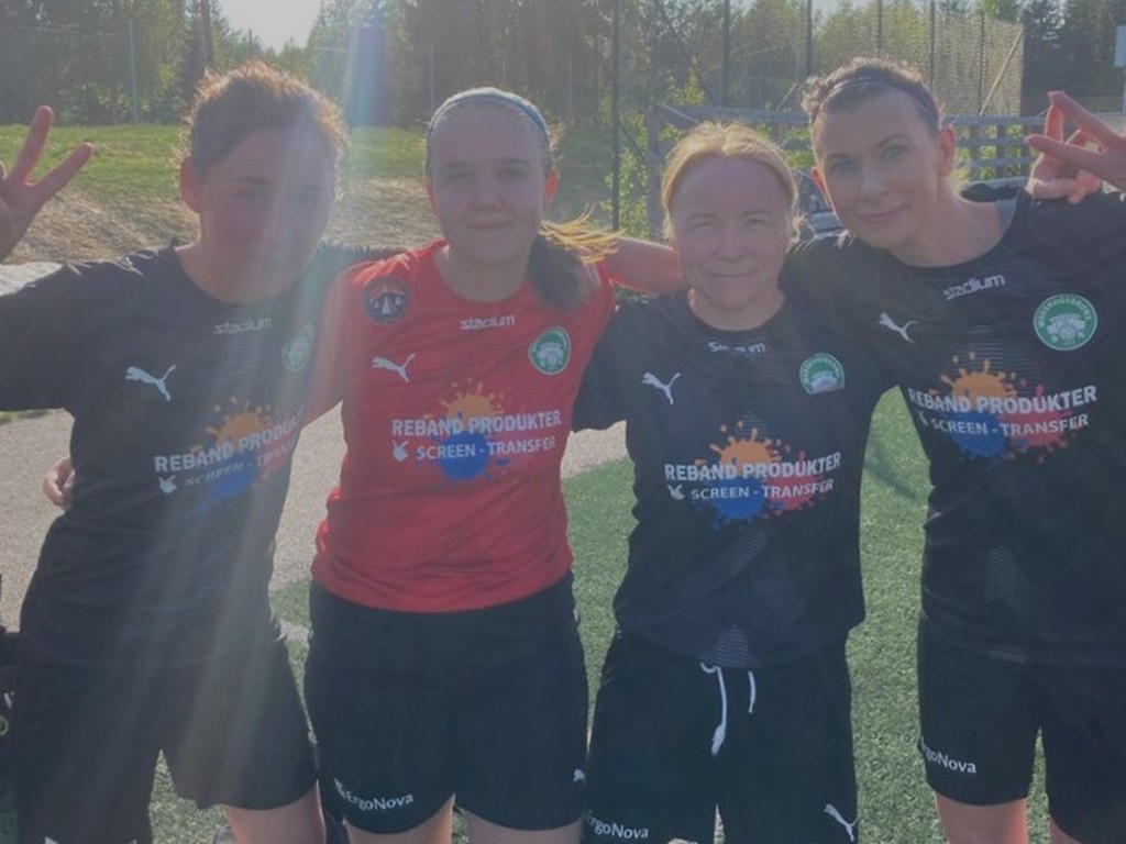 Medskogsbrons målskyttar mot Timrå, fr v Marlene Laggren (2), Tuva From (höll nollan), Triin Veskioja (2) och Rosie Nilsson (3), Foto: Gottfrid Sjödin.