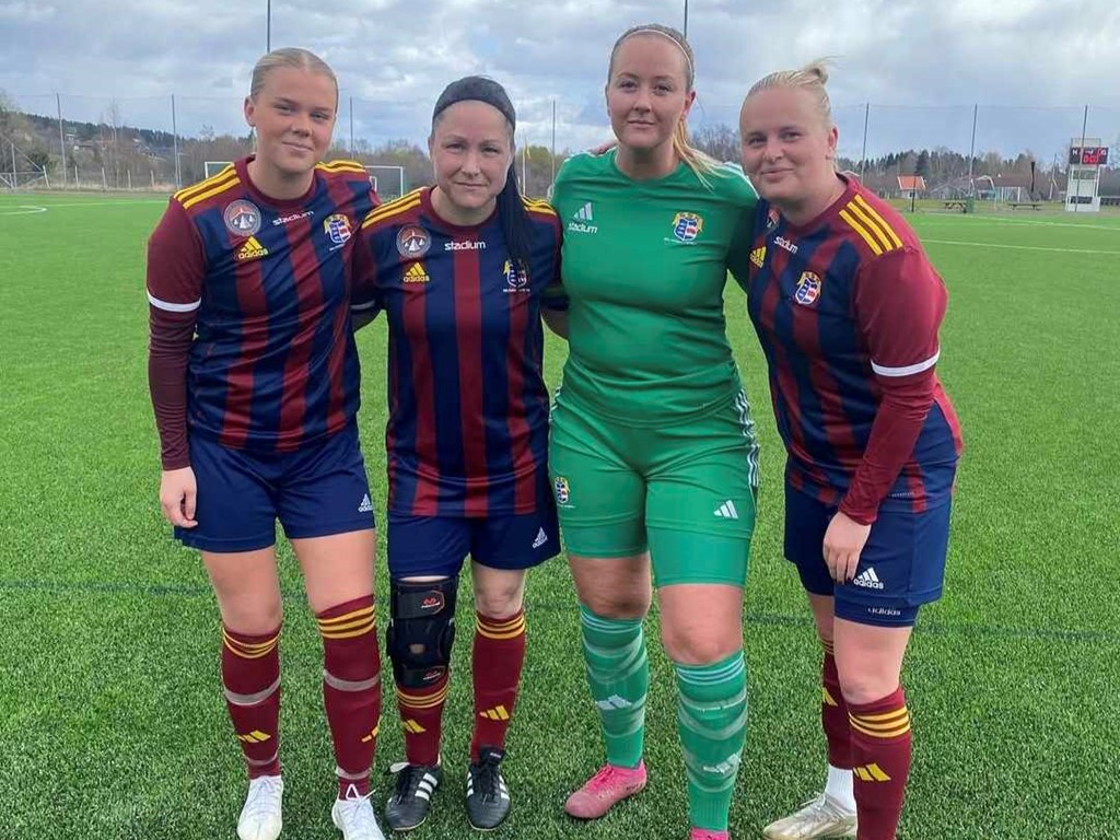 Selångers målgörare i 8-0-premiären över Brunflo, fr v Selånger dam_fr v Hanna Melarti (3), Angelica Lindholm Forsell (4), Nellie Maxén (höll nollan) och Linea Jensen (1). Foto SSK