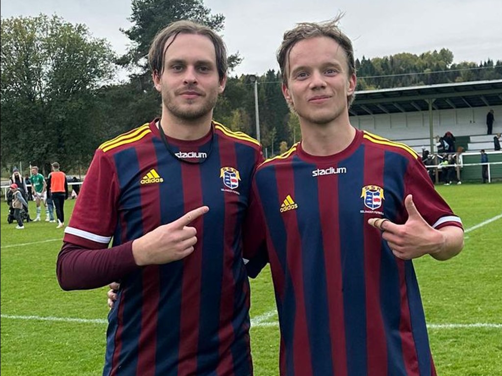 Selångers målskyttar i bortamatchen mot Berg, Karl-William Svedin och Axel Sjöbom. Foto: Jesper Hellström.