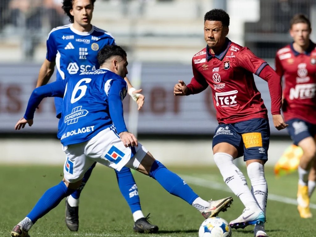 Det bjöds på sol och vackert väder i Göteborg men inga mål påGamla Ullevi mellan Örgryte och GIF Sundsvall under lördagen. Foto: Nicklas Elmrin, Bildbyrån.