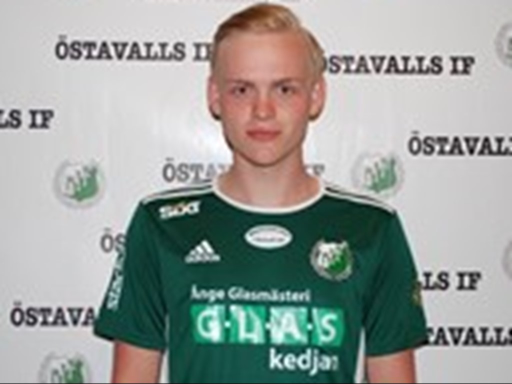 Albin Karlsson prickade in Östavalls segermål i den 82:a minuten.