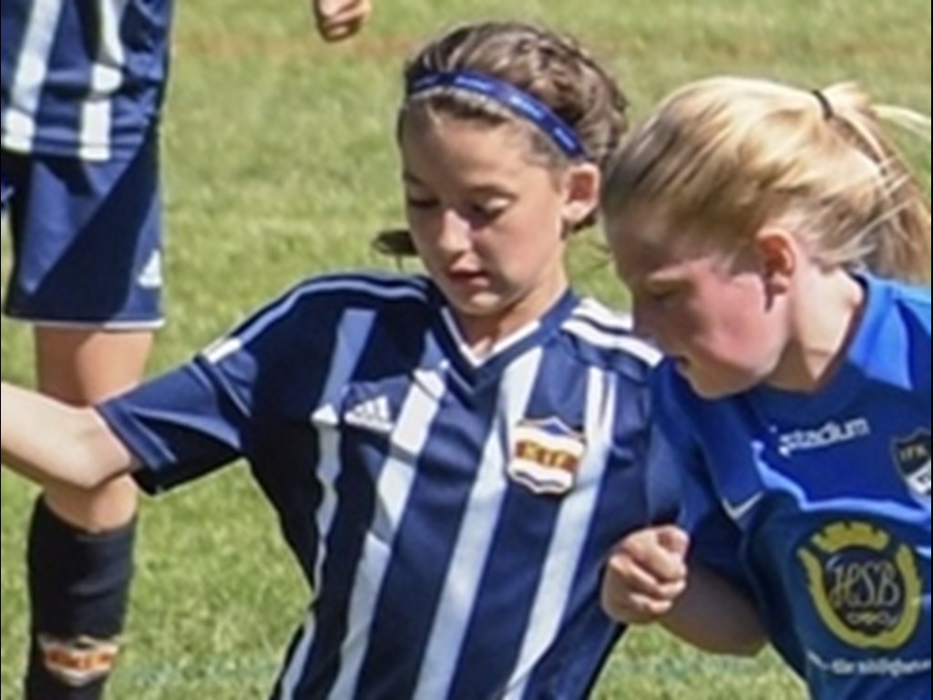15-åriga Tella Åström gjorde hela sju mål för sitt Kovland mot Medskogsbron.