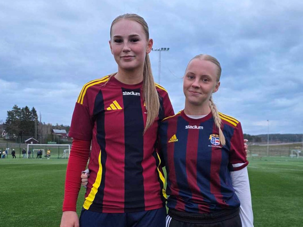 Selma Dahlqvist (t v) gjorde Selånger 2:s segermål och Klara Berglund (t h) gjorde de två första SSK-målen. Foto: SSK dam.