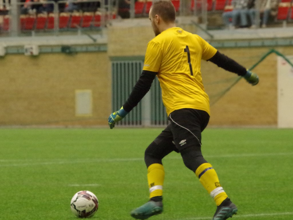 Bild 6: IFK Sundsvalls målvakt Simon Molin.