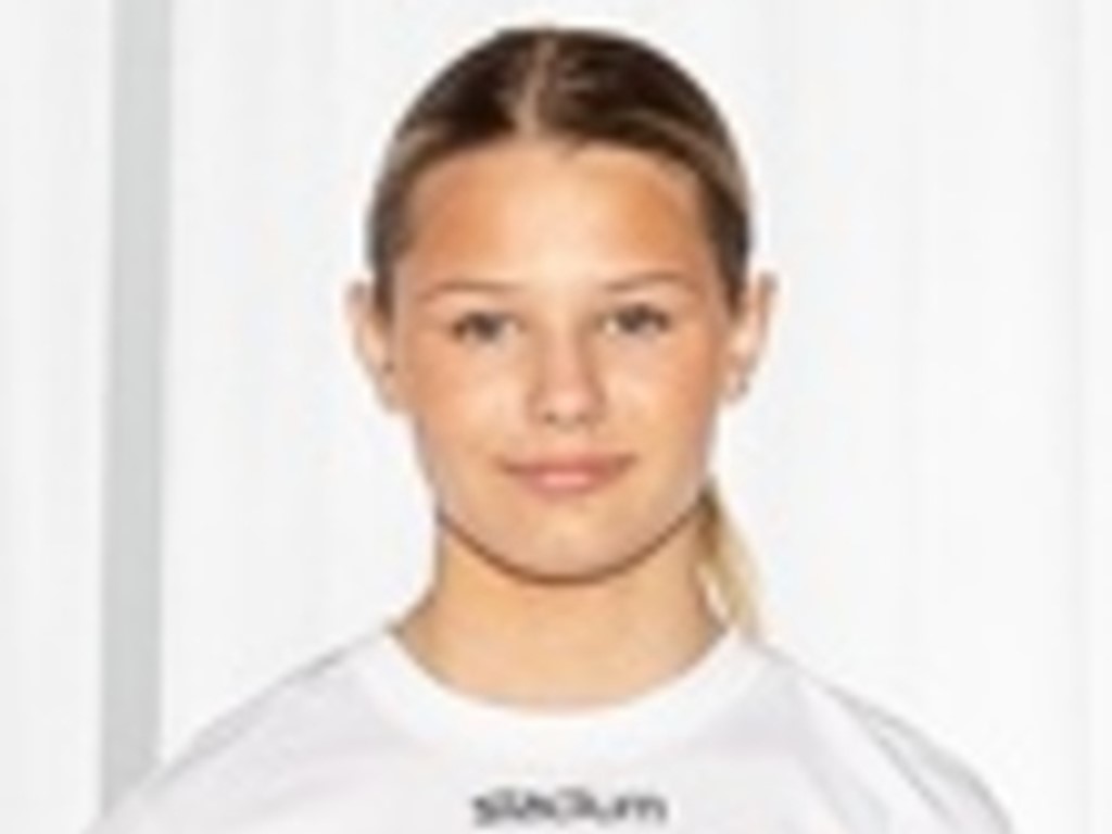 Fyra mål i derbyt av 15-åriga Emma Berggren, inte illa!