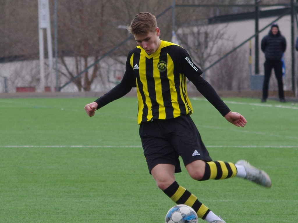 Tim Johansson igen. Foto: Pia Skogman, Lokalfotbollen.nu.
