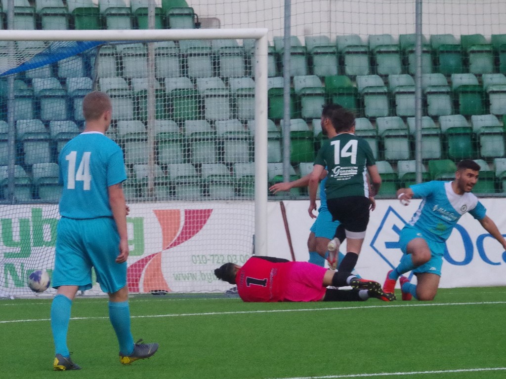 Karl-William Svedin gör Sidsjö-Böles 3 2-mål mot FC Norr United. Foto: Pia Skogman, Lokalfotbollen.nu,