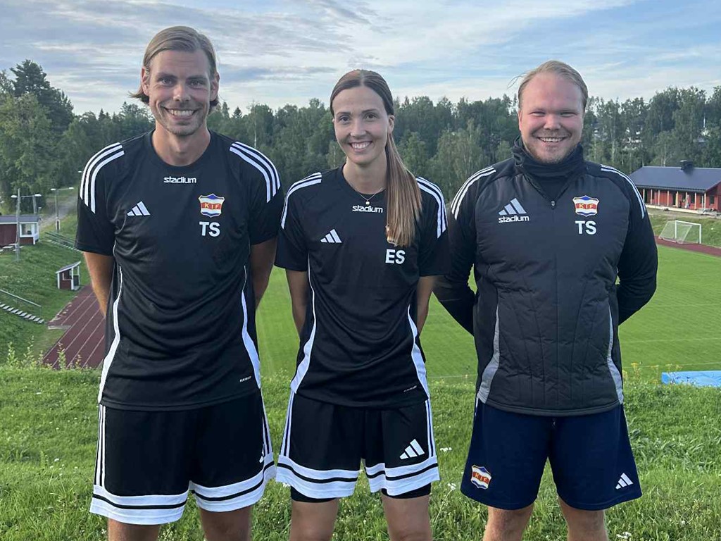 Kovlands huvudtränare Emma Sjöberg flankeras av sina assisterande Tim Ströberg och Tobias Söderblom.
